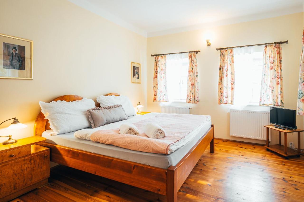 Sv. Hubertus Hotel Чешки Крумлов Екстериор снимка
