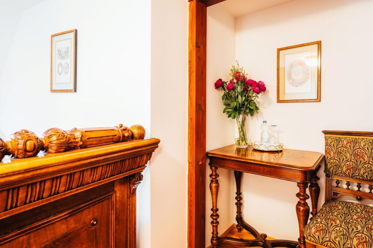 Sv. Hubertus Hotel Чешки Крумлов Екстериор снимка
