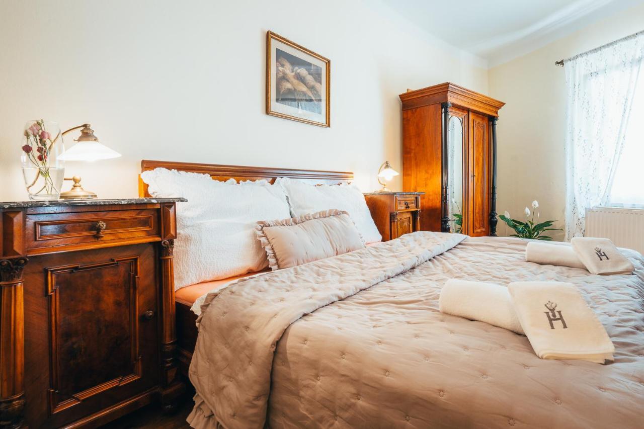 Sv. Hubertus Hotel Чешки Крумлов Екстериор снимка