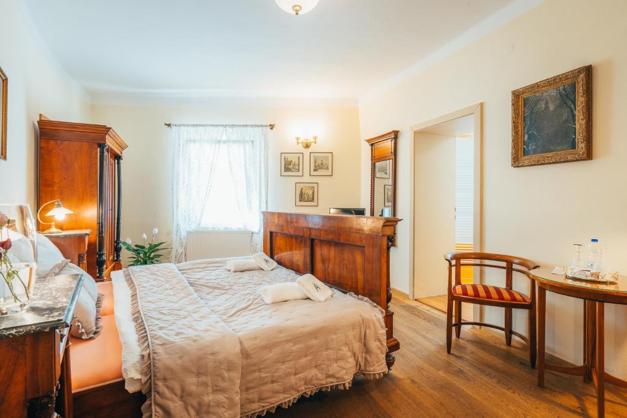 Sv. Hubertus Hotel Чешки Крумлов Екстериор снимка