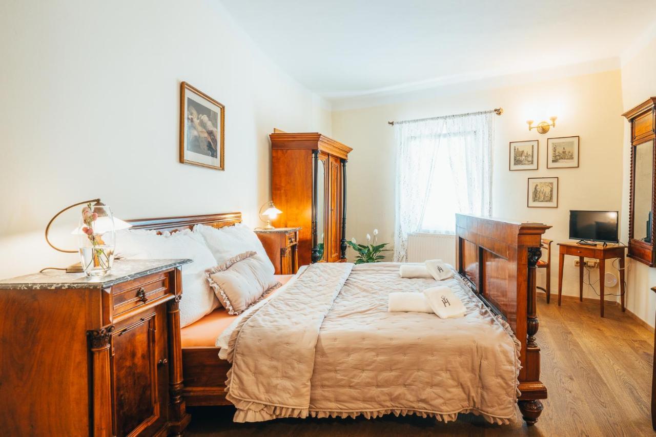 Sv. Hubertus Hotel Чешки Крумлов Екстериор снимка